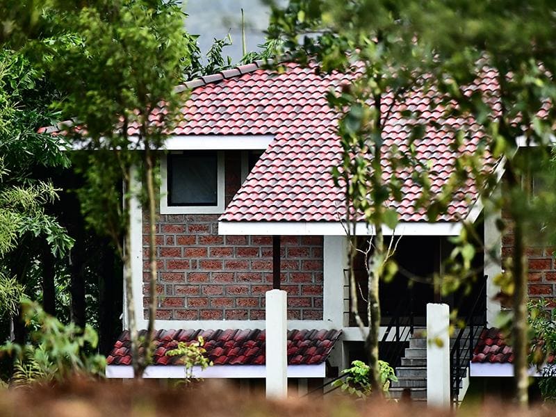 Советы мастеров по укладке металлочерепицы своими руками